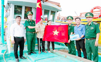 កង​ទ័ព​ការ​ពារ​ព្រំ​ដែន​សុក​ត្រាំង​ បំ​ផុស​យុទ្ធ​នា​ការ​យុវ​ជន​ស្ម័គ្រ​ចិត្ត​រដូវ​វិស្សម​កាល​