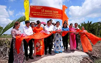 Agribank hỗ trợ xây cầu Vàm Cái Cát ở huyện Thạnh Phú, tỉnh Bến Tre
