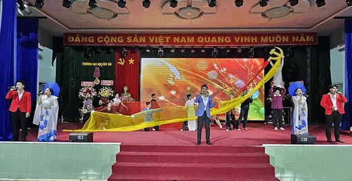 Hội thi văn nghệ “Tình đồng hương trên đất Tây Đô”