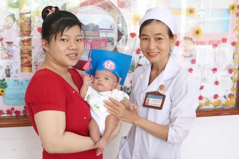 Thêm một ca sơ sinh được chữa trị thành công các biến chứng ở trẻ non tháng