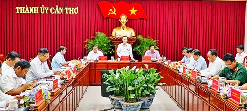 Nâng cao trách nhiệm của người đứng đầu các cấp trong thực hiện nhiệm vụ chính trị