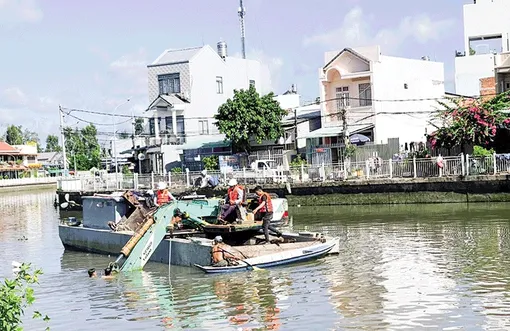 “Bẫy rác” và thiết lập hệ thống tái chế gom, xử lý rác thải rắn sinh hoạt
