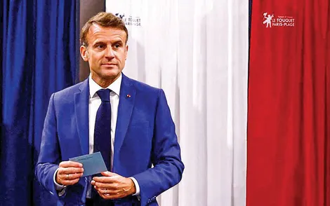 Liên minh của Tổng thống Macron hợp tác với cánh tả