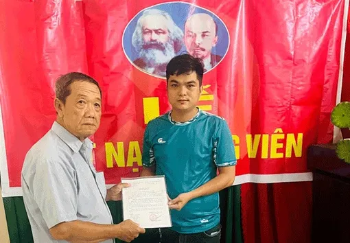 Ðảng bộ thành phố kết nạp 1.044 đảng viên, đạt 65,25% kế hoạch