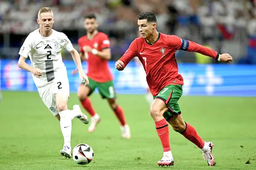 Cái bóng mờ nhạt của Ronaldo