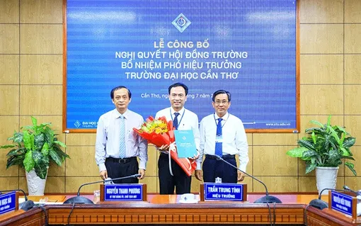 Tiến sĩ Lê Văn Lâm được bổ nhiệm Phó hiệu trưởng Trường Đại học Cần Thơ