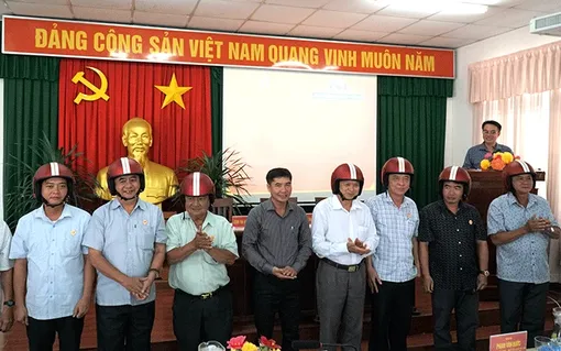 Cựu chiến binh thi đua bảo đảm trật tự, an toàn giao thông