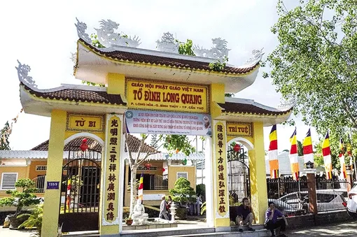 2 thế kỷ chùa Long Quang