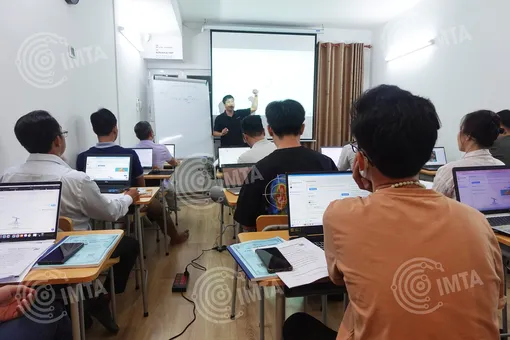 Vừa học vừa thực hành dự án thật tại khóa học Digital Marketing IMTA