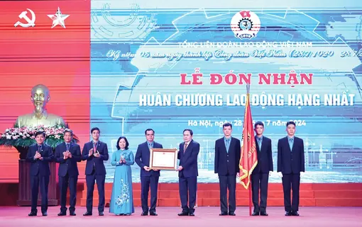 Công đoàn Việt Nam đổi mới mạnh mẽ, toàn diện, khẳng định vai trò nòng cốt trong xây dựng giai cấp công nhân
