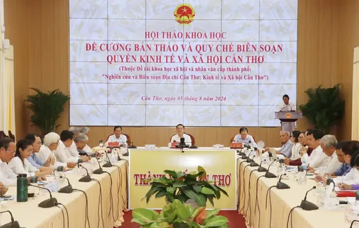 Đóng góp biên soạn Quyển kinh tế và xã hội Cần Thơ