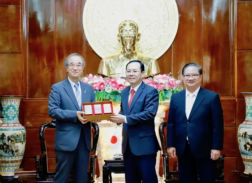 Lãnh đạo thành phố tiếp Thống đốc tỉnh Niigata (Nhật Bản)