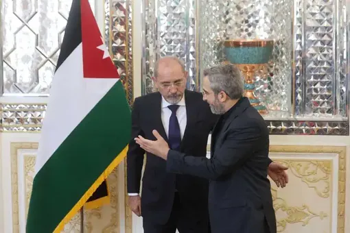 Israel cân nhắc tấn công “phủ đầu” Iran?