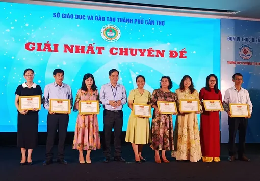 Sân chơi bổ ích của học sinh, giáo viên trường chuyên