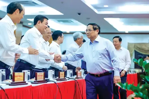 Phát triển TP Hồ Chí Minh với tinh thần “6 tiên phong”