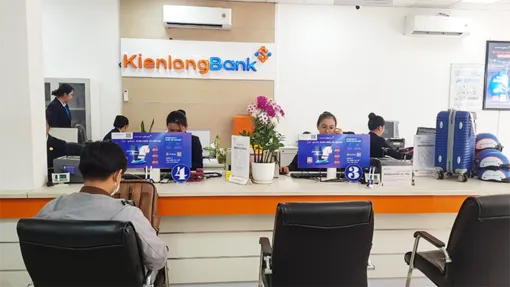 Ngành sản xuất Việt Nam tiếp tục tăng tốc