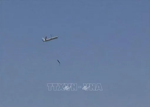 Hezbollah tấn công căn cứ quân sự Israel