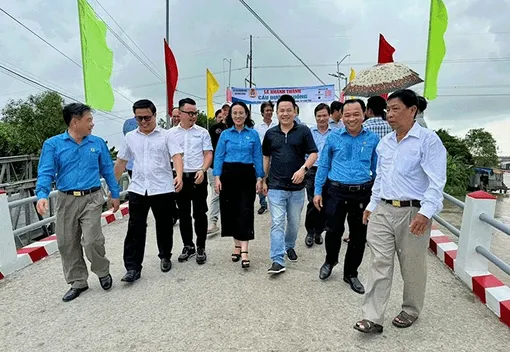 Khánh thành cầu Ðường Xuồng