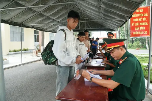 Đảm bảo chất lượng công tác huấn luyện, diễn tập