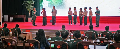 Khai mạc Hội thi Tuyên truyền, hướng nghiệp tuyển sinh quân sự năm 2024