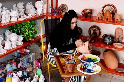 Hướng đi mới cho làng nghề gốm đỏ Vĩnh Long