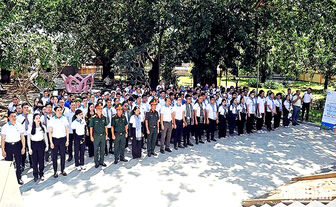 រំលឹក​វិញ្ញាណក្ខ័ន្ធ​យុទ្ធ​ជន​ពលី​និង​ជន​រួម​ជាតិ នៅ​កោះ​ថោ​ចូវ ដែល​ត្រូវ​ខ្មែរ​ក្រ​ហម​សម្លាប់