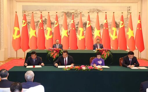 Vietnam, China bolster cooperation in social, livelihood fields