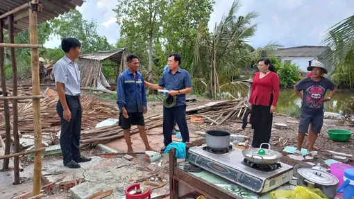 Bạc Liêu: Thăm hỏi, động viên các hộ dân bị ảnh hưởng bởi giông lốc