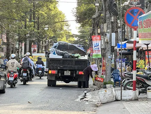 Thu gom, vận chuyển và xử lý rác đúng quy định, đảm bảo vệ sinh môi trường