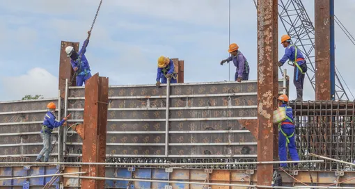 Nhộn nhịp trên các công trình trọng điểm ở ĐBSCL trong kỳ nghỉ lễ Nhộn nhịp trên các công trình trọng điểm ở ĐBSCL trong kỳ nghỉ lễ