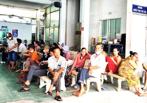 Thức trắng đêm chờ xạ trị ung thư Thức trắng đêm chờ xạ trị ung thư