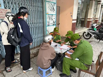 Xử lý nghiêm hành vi vi phạm trật tự an toàn giao thông tại khu vực cầu Trần Hoàng Na