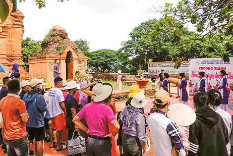 9 tỉnh, thành cùng tổ chức Ngày hội văn hóa Chăm