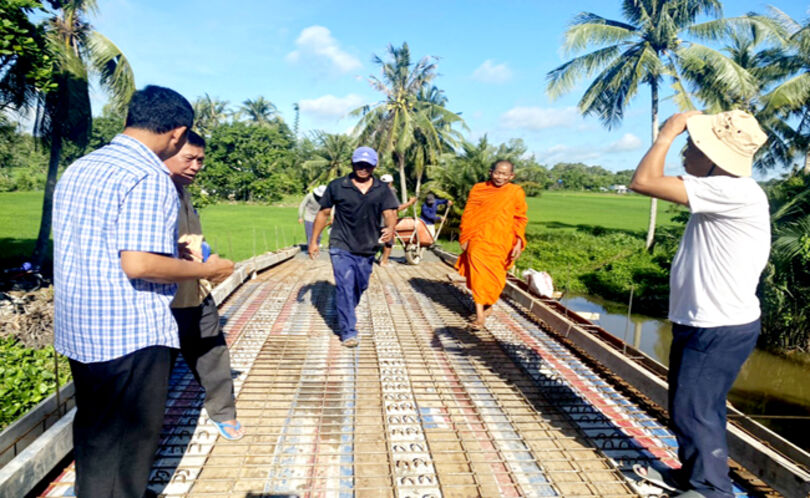 បន្ត​ធ្វើ​ឱ្យ​សុក្រឹត​ផ្លូវ​គមនា​គមន៍​