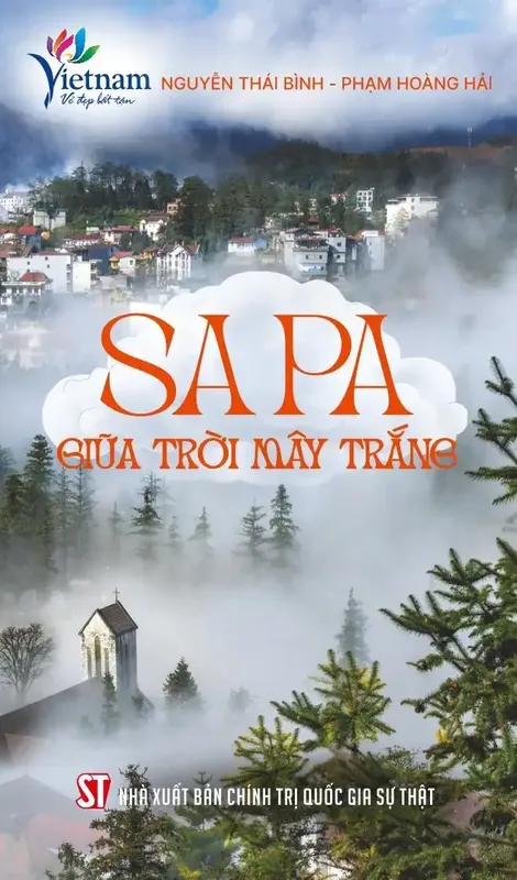 Vẻ đẹp "Sa Pa giữa trời mây trắng"