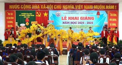 Trường Đại học Kỹ thuật - Công nghệ Cần Thơ đón trên 1.730 tân sinh viên