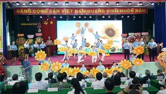 Trường Đại học Tây Đô khai giảng năm học mới