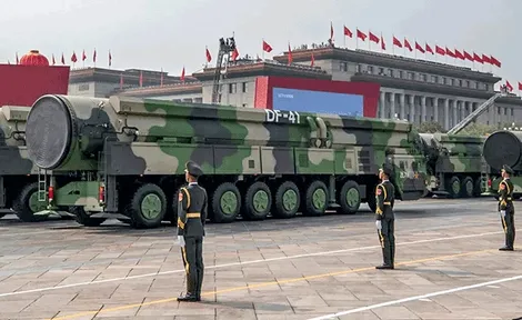 Trung Quốc phóng ICBM ra Thái Bình Dương