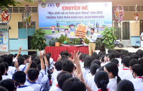 Phối hợp tuyên truyền an toàn giao thông cho học sinh, học viên