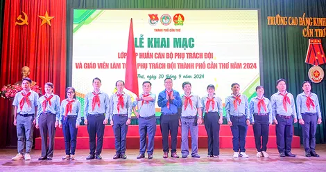 Tập huấn nghiệp vụ, kỹ năng cho 235 cán bộ phụ trách Đội và giáo viên làm Tổng phụ trách Đội