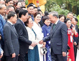 Tổng Bí thư, Chủ tịch nước Tô Lâm gặp mặt doanh nhân tiêu biểu