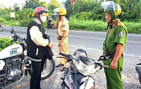 Thiết thực góp phần đảm bảo trật tự an toàn giao thông