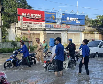 Tuổi trẻ Bình Thủy xung kích tham gia đảm bảo an toàn giao thông