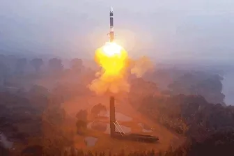 Phóng ICBM mới, Triều Tiên gửi thông điệp tới Mỹ?