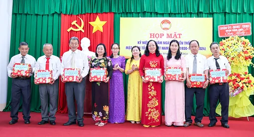 Họp mặt kỷ niệm 94 năm Ngày Truyền thống MTTQVN