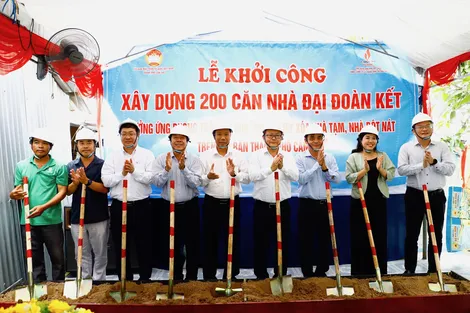 Khởi công xây dựng 200 căn nhà Đại đoàn kết