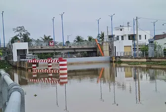 Triều cường xuống dần, nhưng vẫn ở mức cao trong những ngày tới