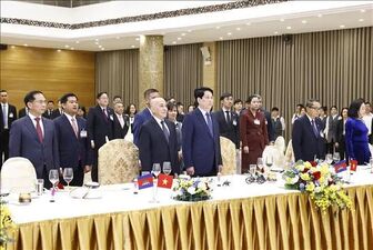 State leader hosts banquet in honour of Cambodian King