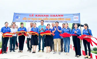 Khánh thành 3 cầu Hy Vọng ở huyện Vĩnh Thạnh