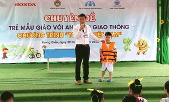 Trang bị kiến thức an toàn giao thông cho trẻ mẫu giáo